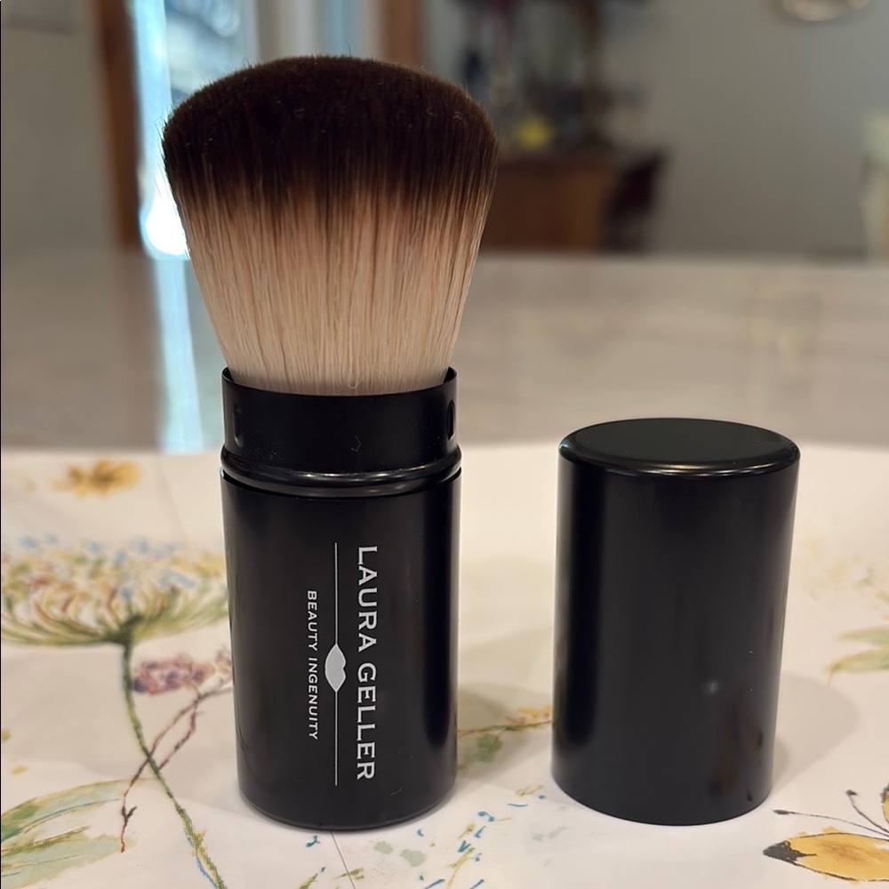 Laura Geller Retractable Baked Kabuki Brush